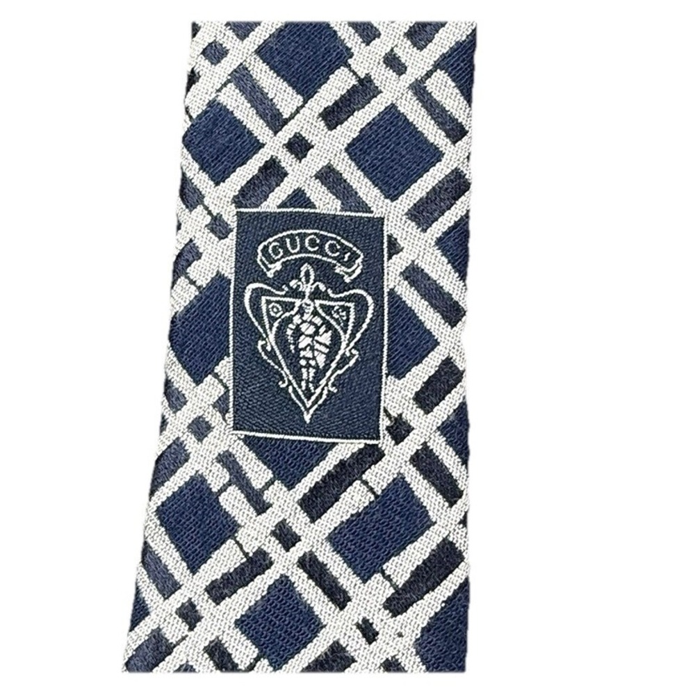 Gucci‎ Men's Necktie 100% Silk Blue and white Stripes Pre-Owned - Picture 3 of 9